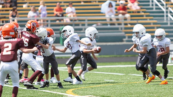 R-08-16-25-Salem-Vinton-Youth-Fball-3928