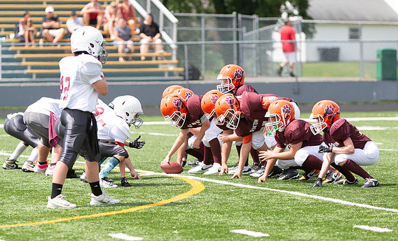 R-08-16-25-Salem-Vinton-Youth-Fball-3836