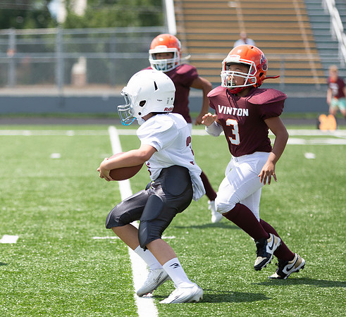 R-08-16-25-Salem-Vinton-Youth-Fball-3952