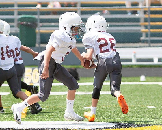 R-08-16-25-Salem-Vinton-Youth-Fball-3912
