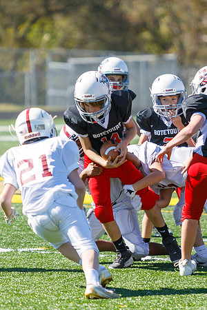 36 J-10-19-24-Salem-Botetourt-Sandlot- Fball-10s-6987 October
