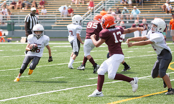 R-08-16-25-Salem-Vinton-Youth-Fball-3818