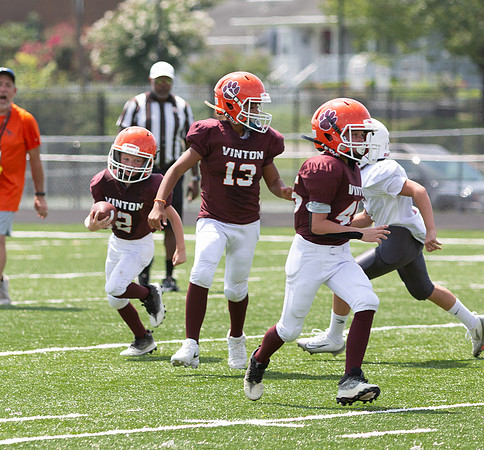 R-08-16-25-Salem-Vinton-Youth-Fball-3889