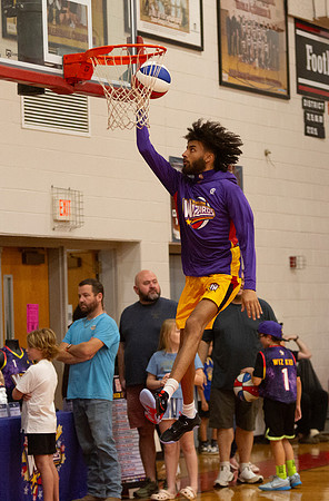 28 R-10-01-24-LB-Wizards-2986 October